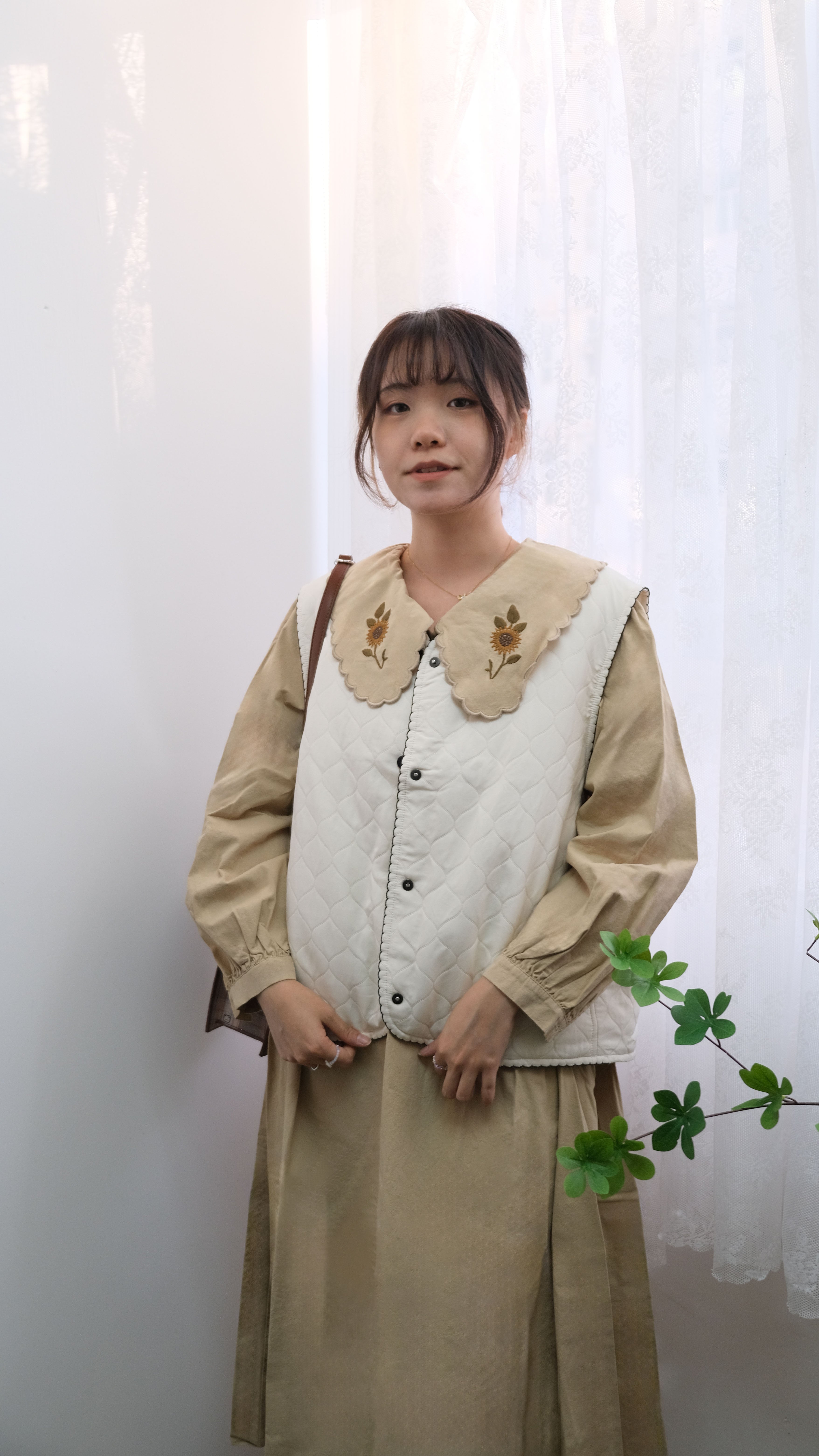 【最新產品】向日葵刺繡連身裙